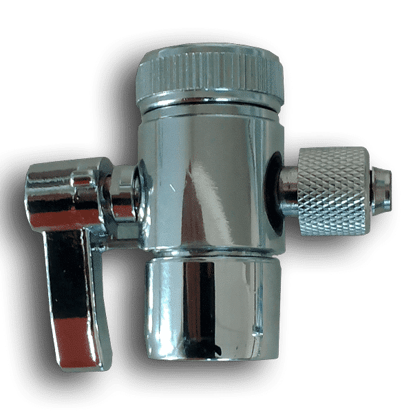 Supapă pentru conectarea unui filtru la robinet